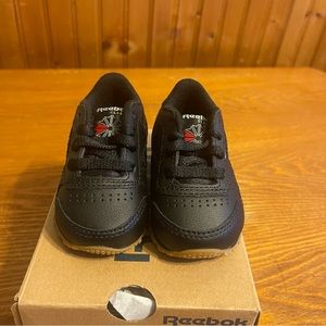 Rebook Classic Leather Baby Sneakers Size 2